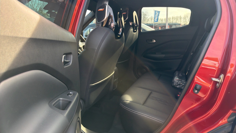 Nissan Juke 1.6 Hybrid Tekna 5dr Auto Hybrid Hatchback